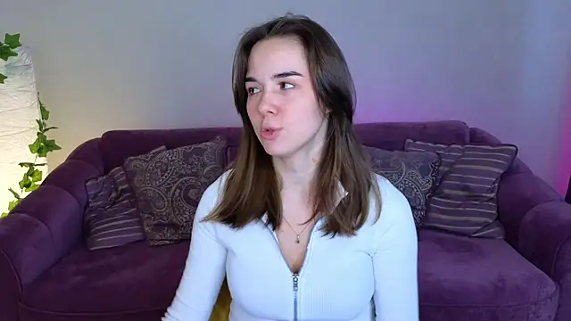 LindaRobertz online show from January 15, 11:21 am