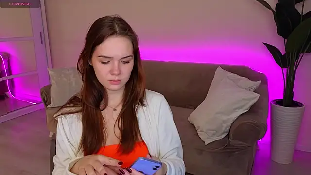 LindaRobertz online show from November 16, 10:04 pm