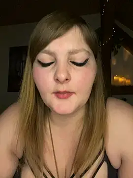 Snapshot of herz_steht_kopf90 chatting on February 25, 12:03 am herz steht kopf90 online show from February 25, 12:03 am