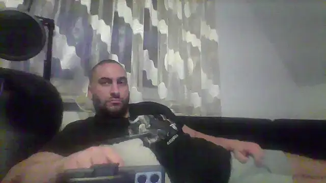 Snapshot of NewyorkDimi chatting on December 24, 6:44 am NewyorkDimi online show from December 24, 6:44 am