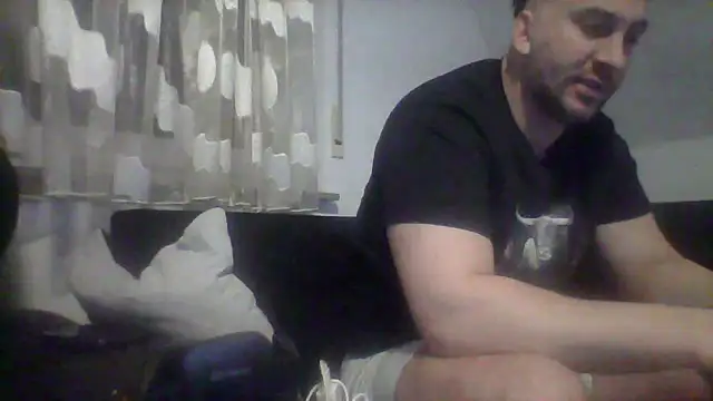 Snapshot of NewyorkDimi chatting on December 28, 6:17 am NewyorkDimi online show from December 28, 6:17 am