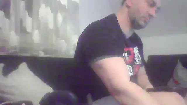 Snapshot of NewyorkDimi chatting on January 27, 12:01 am NewyorkDimi online show from January 27, 12:01 am