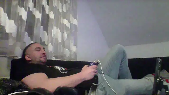 Snapshot of NewyorkDimi chatting on March 6, 3:13 am NewyorkDimi online show from March 6, 3:13 am