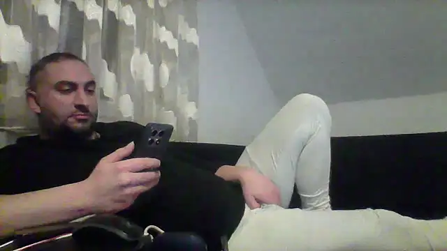 Snapshot of NewyorkDimi chatting on March 13, 2:38 am NewyorkDimi online show from March 13, 2:38 am