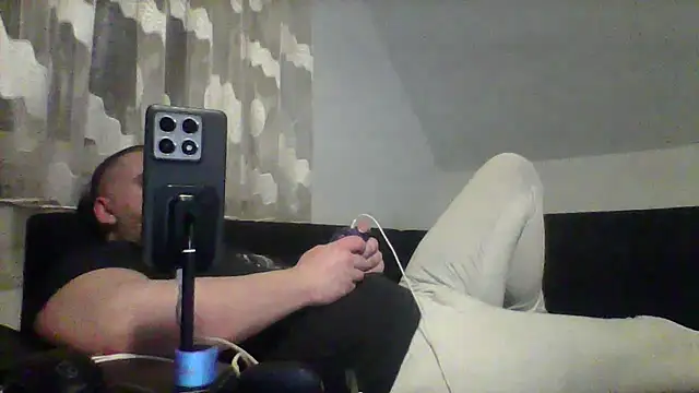 Snapshot of NewyorkDimi chatting on March 14, 3:48 am NewyorkDimi online show from March 14, 3:48 am