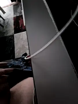 Snapshot of Warumnicht1980 chatting on December 18, 12:29 pm Warumnicht1980 online show from December 18, 12:29 pm