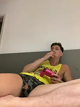 sunnyboy25 online show from July 1, 9:03 pm