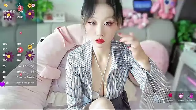 Xiaoyu-G online show from November 28, 1:52 am