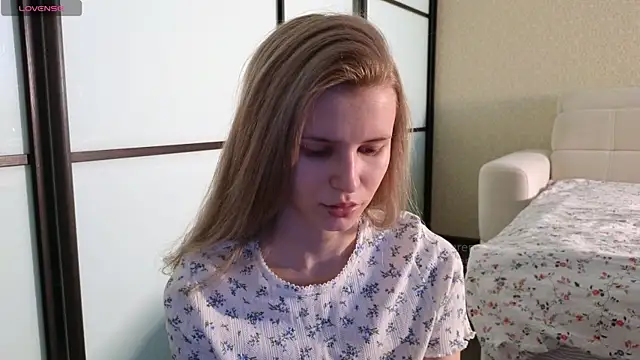 elsa limerence online show from March 12, 6:29 am