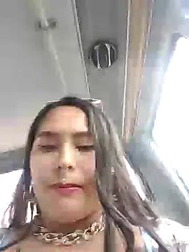 Snapshot of ambar_07 chatting on December 6, 7:34 pm ambar 07 online show from December 6, 7:34 pm