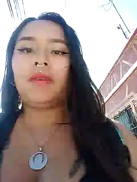 Snapshot of ambar_07 chatting on December 10, 2:17 pm ambar 07 online show from December 10, 2:17 pm