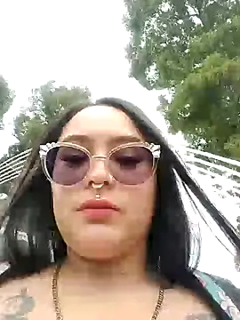 Snapshot of ambar_07 chatting on December 30, 2:40 pm ambar 07 online show from December 30, 2:40 pm