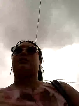 Snapshot of ambar_07 chatting on February 7, 6:34 pm ambar 07 online show from February 7, 6:34 pm