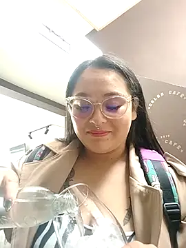 Snapshot of ambar_07 chatting on March 1, 3:27 pm ambar 07 online show from March 1, 3:27 pm