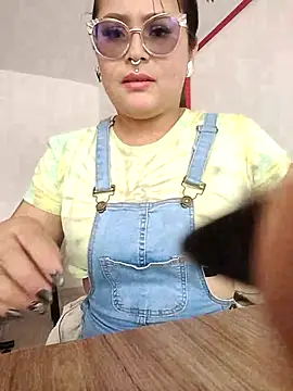 Snapshot of ambar_07 chatting on March 8, 3:13 pm ambar 07 online show from March 8, 3:13 pm