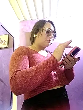Snapshot of ambar_07 chatting on March 10, 9:51 pm ambar 07 online show from March 10, 9:51 pm
