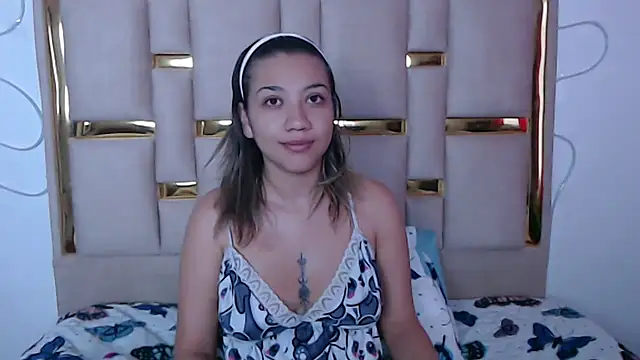 Snapshot of nina_carther chatting on November 3, 11:00 am nina carther online show from November 3, 11:00 am