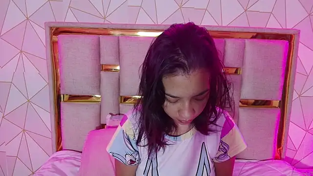 nina carther online show from April 15, 11:06 am