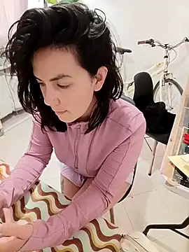 Tiramisu89 online show from February 26, 9:25 pm