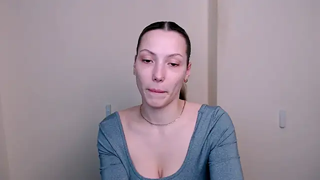 VanessaMay  online show from April 21, 5:17 pm