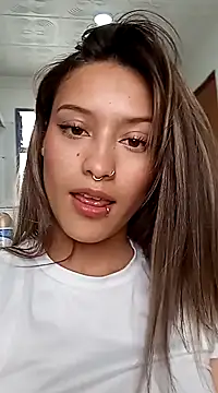 Gabby and Alice online show from January 2, 6:01 pm