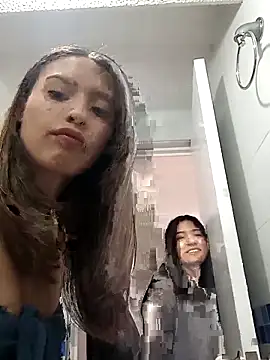 Gabby and Alice online show from February 20, 5:07 pm