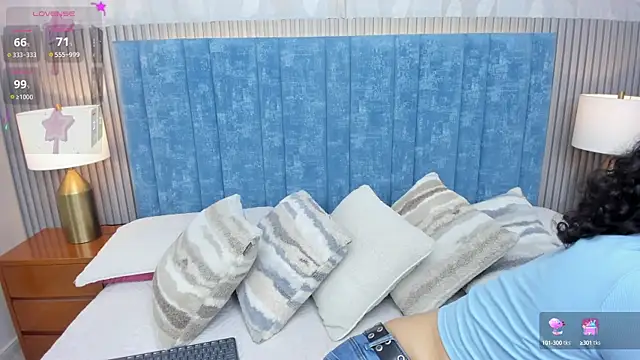 pretty sunlight  online show from November 7, 1:27 am