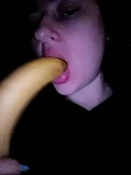 Snapshot of YuliannaFox chatting on December 16, 6:38 pm YuliannaFox online show from December 16, 6:38 pm