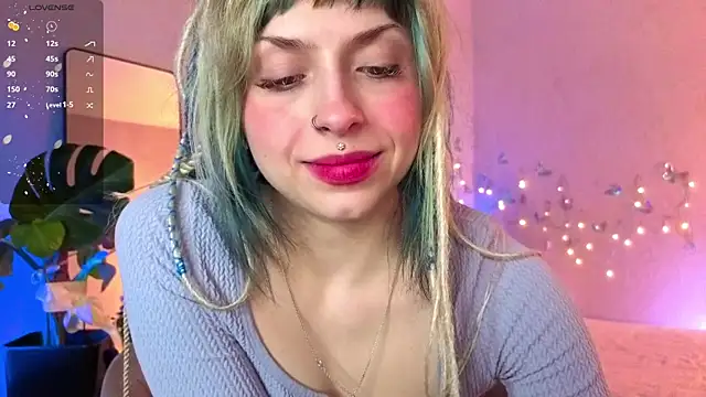 lavenderluxe online show from March 24, 6:24 pm