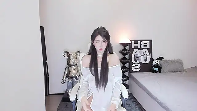 Snapshot of bdbdzs chatting on February 5, 8:35 pm bdbdzs online show from February 5, 8:35 pm