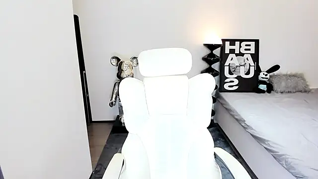 Snapshot of bdbdzs chatting on February 16, 9:48 pm bdbdzs online show from February 16, 9:48 pm