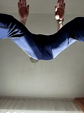 Gingerbeard40 online show from December 4, 8:01 am