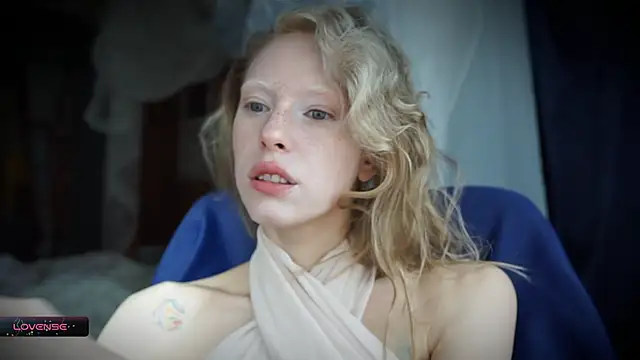  Phantom thread  online show from October 13, 10:04 am