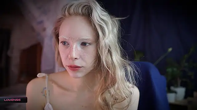  Phantom thread  online show from October 22, 8:14 am