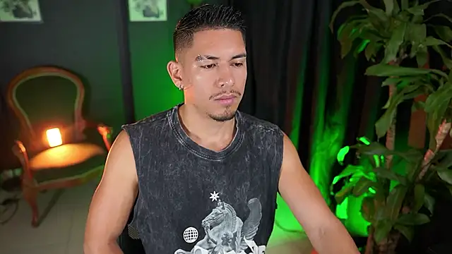 Aaronfox x online show from January 18, 9:57 am