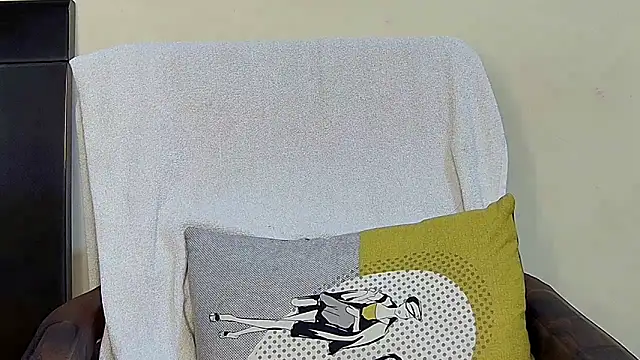 Snapshot of MIss-Naina chatting on November 7, 8:58 am MIss-Naina online show from November 7, 8:58 am