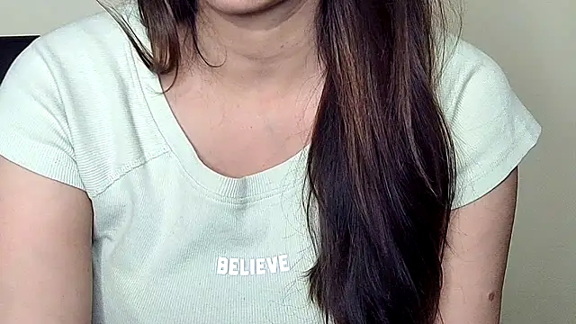 Snapshot of MIss-Naina chatting on November 16, 7:08 pm MIss-Naina online show from November 16, 7:08 pm