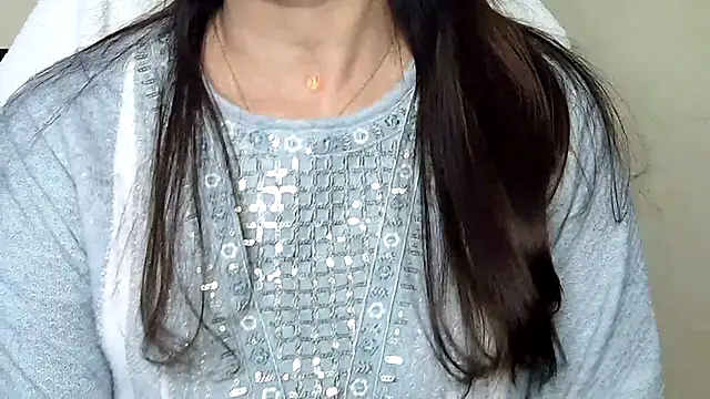 Snapshot of MIss-Naina chatting on February 2, 8:13 am MIss-Naina online show from February 2, 8:13 am