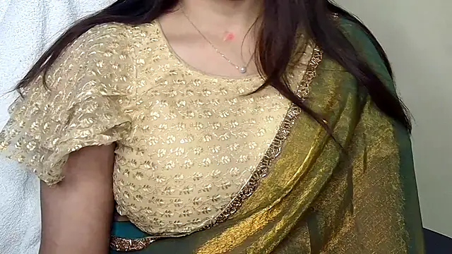 Snapshot of MIss-Naina chatting on February 14, 7:05 am MIss-Naina online show from February 14, 7:05 am