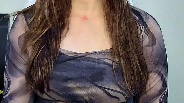 Snapshot of MIss-Naina chatting on April 8, 7:52 am MIss-Naina online show from April 8, 7:52 am