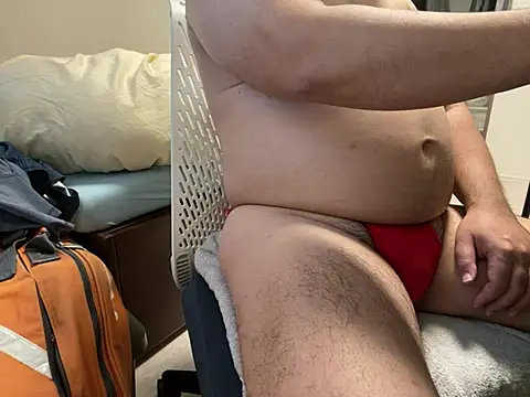 Snapshot of loinclothgay chatting on January 19, 11:21 pm loinclothgay online show from January 19, 11:21 pm