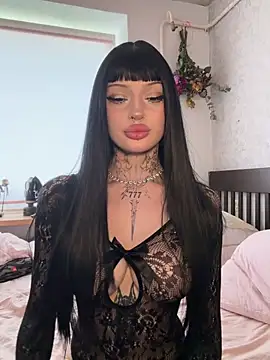 madelinexx online show from May 24, 11:26 am