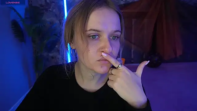 MaribelRiverr  online show from October 28, 6:28 am