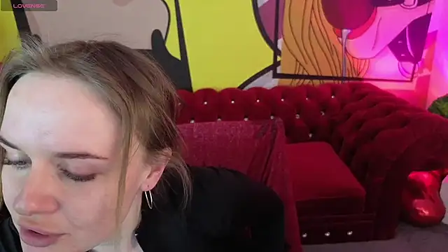 MaribelRiverr  online show from April 13, 5:46 am