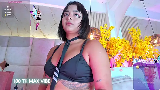 KimVelezz online show from April 2, 7:22 pm