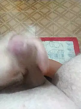 Snapshot of diegoscampagnollo chatting on April 3, 12:19 am diegoscampagnollo online show from April 3, 12:19 am