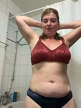 Snapshot of Lombada chatting on September 14, 7:29 am Lombada online show from September 14, 7:29 am