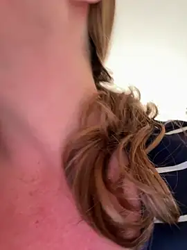 Snapshot of Lombada chatting on March 3, 8:42 am Lombada online show from March 3, 8:42 am