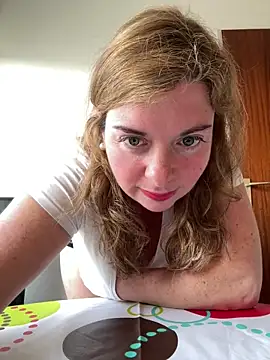 Snapshot of Lombada chatting on March 5, 7:48 am Lombada online show from March 5, 7:48 am