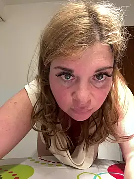 Snapshot of Lombada chatting on March 16, 5:13 am Lombada online show from March 16, 5:13 am